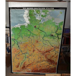 Die Beiden Deutschen Staaten: Politisch (Large Pull Down Map)